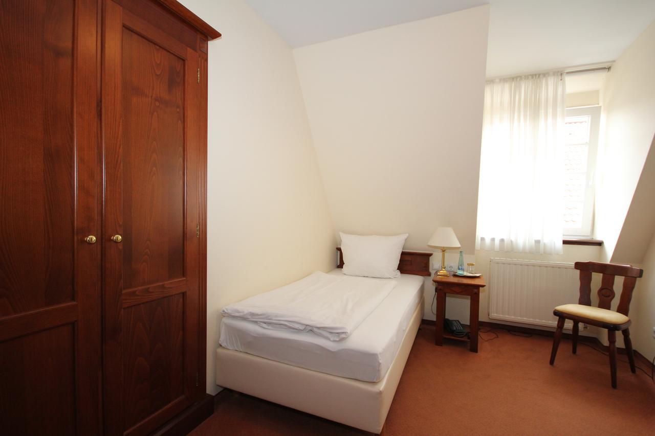 Hotel Drei Linden Люнен Экстерьер фото